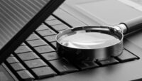 Умный поиск в интернет-магазине на InSales и WordPress